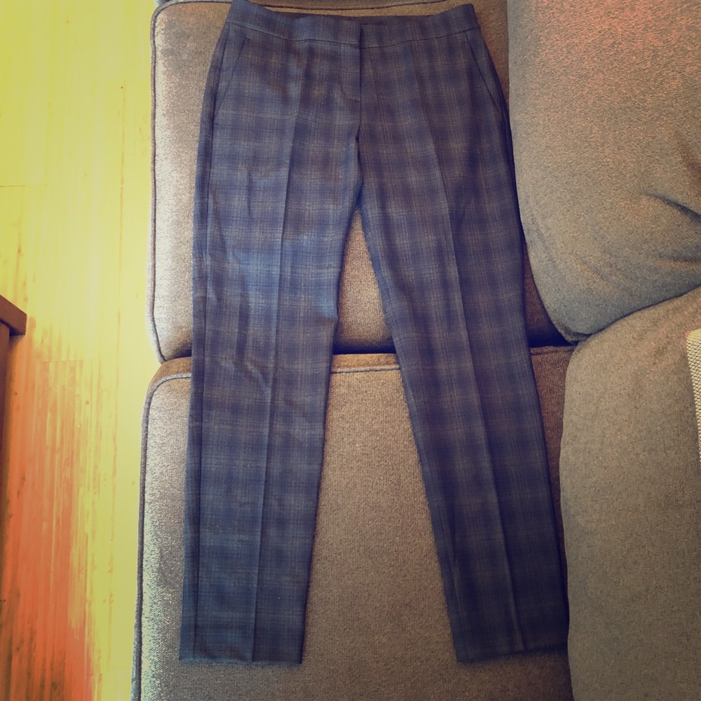 Theory wool pants in dark grey/navy check Size 4